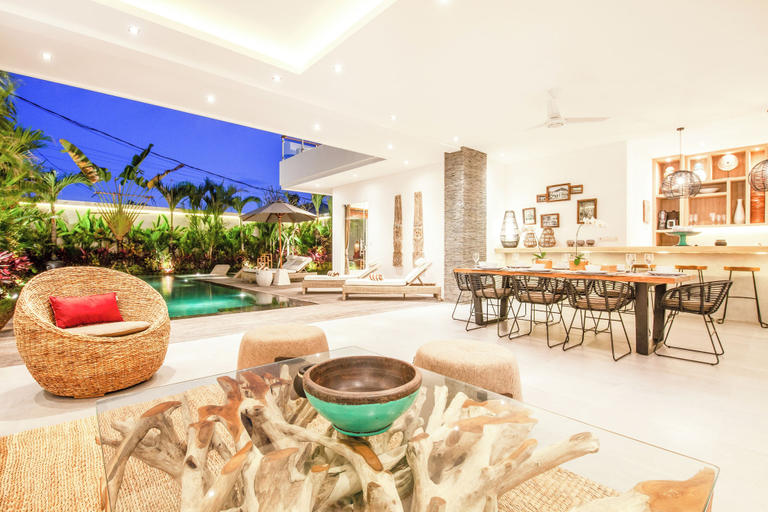 Food & Drinks 5, Chic 2BR Villas, Brawah Hub, 300m to Coastal Bliss, Badung