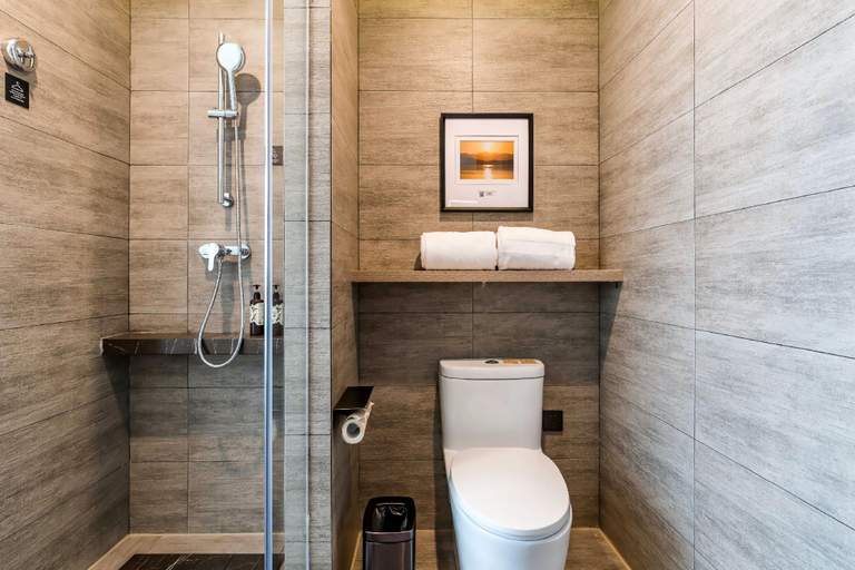 Bathroom 3, Atour Hotel Ningbo Old Bund, Ningbo