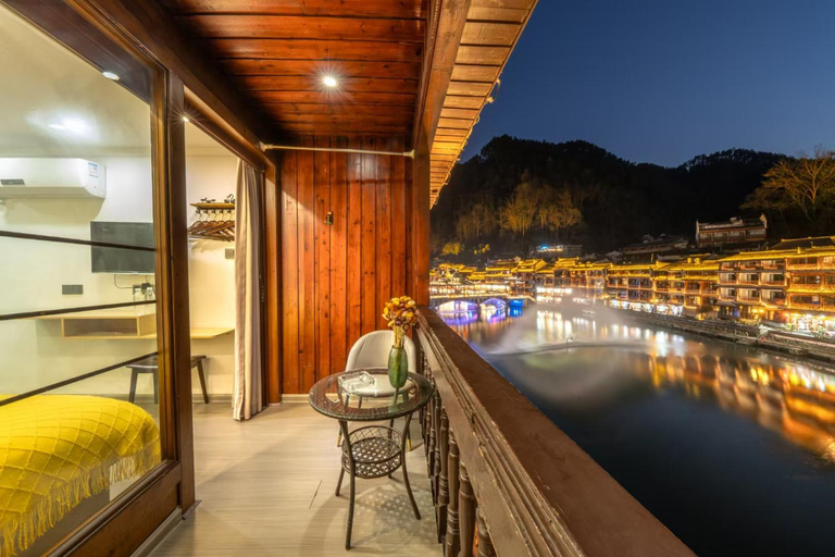 Sport & Beauty 5, Fenghuang Ancient Town Lazy Cat Riverside Inn, Xiangxi Tujia and Miao