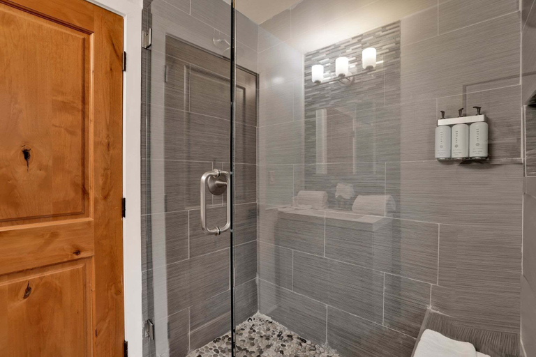 Bathroom 5, Pine Woods Retreat #2596, San Bernardino