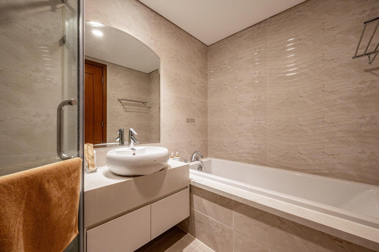 Bathroom 5, Landmark Plus, Vinhome Central Park, Ho Chi Minh City