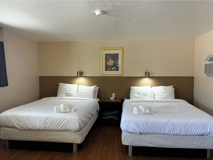 Room 2, JET Motor Inn Buffalo, Johnson