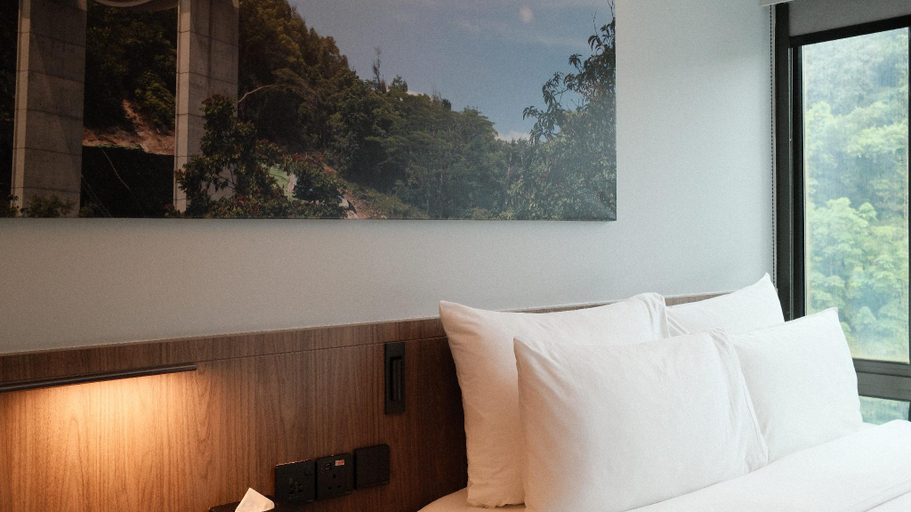 bedroom 11