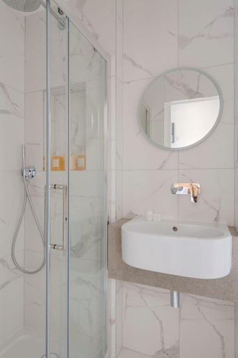 Bathroom 4, The Henry Hotel Bayswater, London