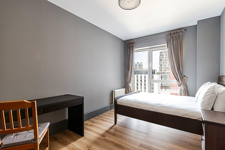 Bedroom 2, Riverside Escape with Breathtaking Thames Views, London