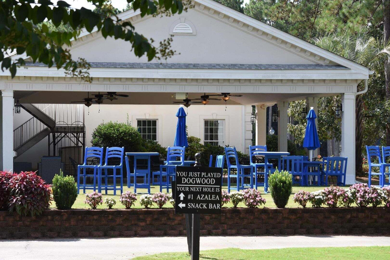 Outdoor dining 2, 104m 1 Bedroom Condo, Brunswick