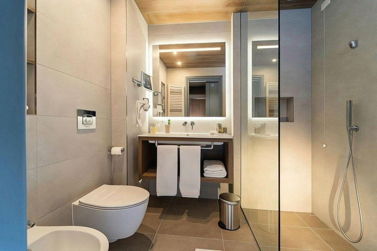 Bathroom 4, Hotel Les Jumeaux Courmayeur, Aosta