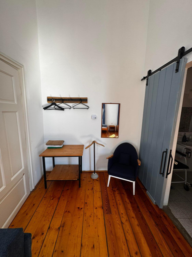 3, Kunbabonyi Vendeghaz, Kunszentmiklós
