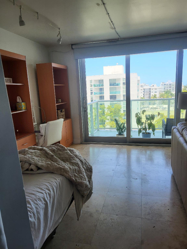 Others 3, South beach Villa, Miami-Dade
