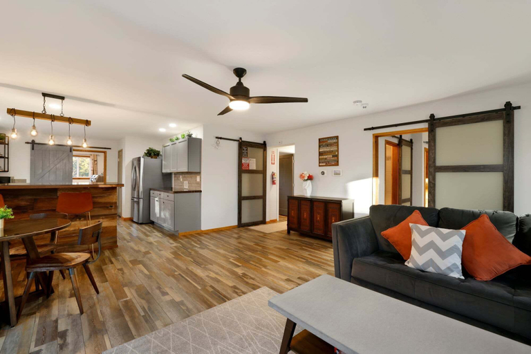 Living area 5, 2607-the Highland Getaway, San Bernardino