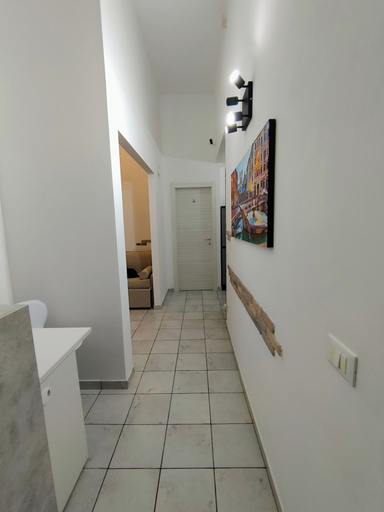 Others 5, Bosuites Rome, Roma