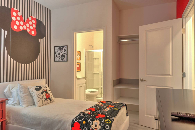 Room 3, Luxury Townhouse w/ Private Pool Near Disney & Universal, Orange