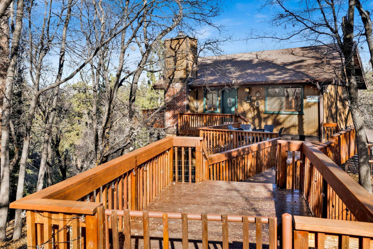 Exterior 3, 2600-the Tree Top Cabin, San Bernardino