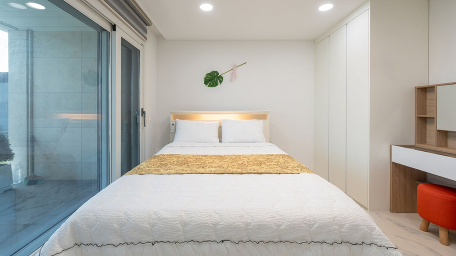 Room 3, That Day's Namhae Ocean View Pension, Namhae