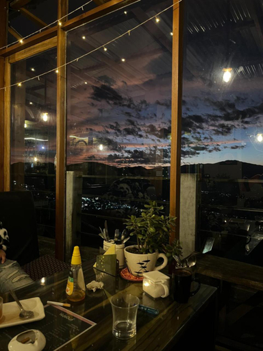 Food & Drinks, Hideout Backpackers Hostel, Darjiling