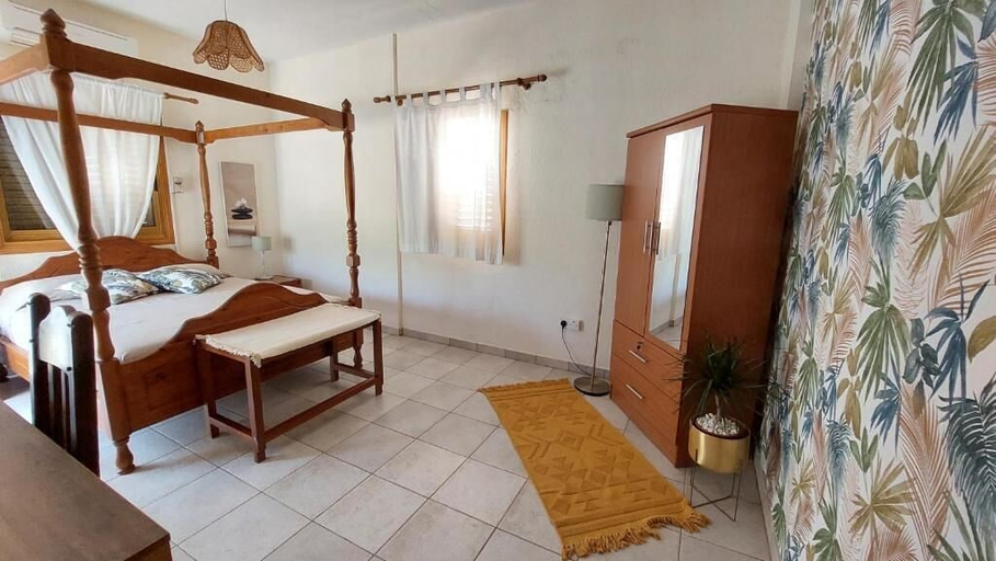 Room 3, Villa Christina 2BR Pool Retreat