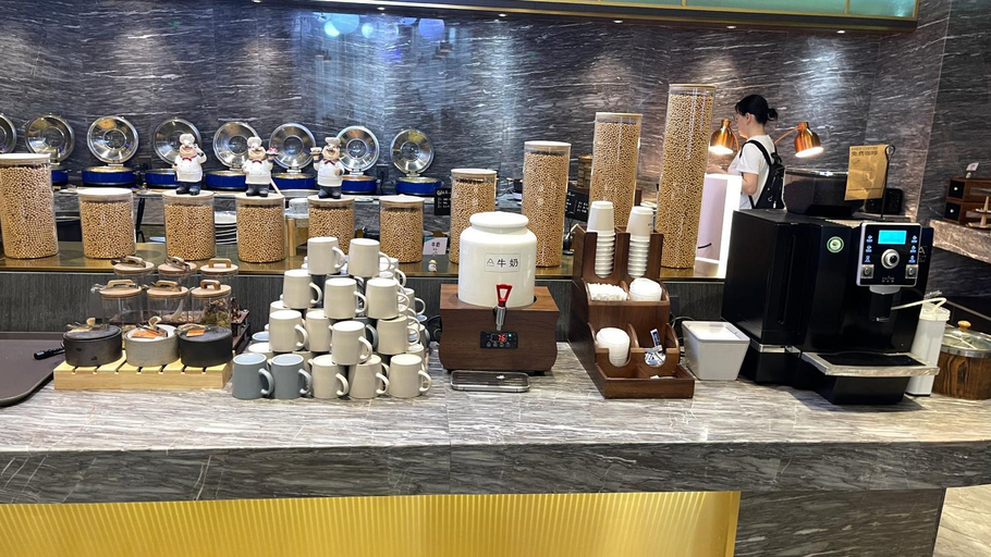 Food & Drinks 5, Atour Hotel Hotan Night Market Tuanjie Square, Khotan