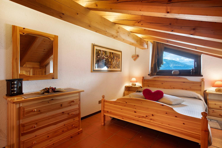 Bedroom 2, Maison Sylvie Pila, Aosta
