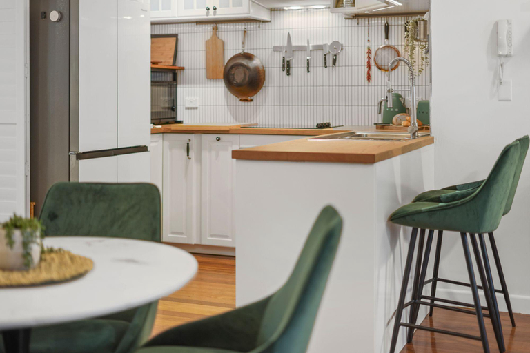Kitchen 2, Peaceful 1-Bed Apartment Near Brisbane's Heart, Fortitude Valley