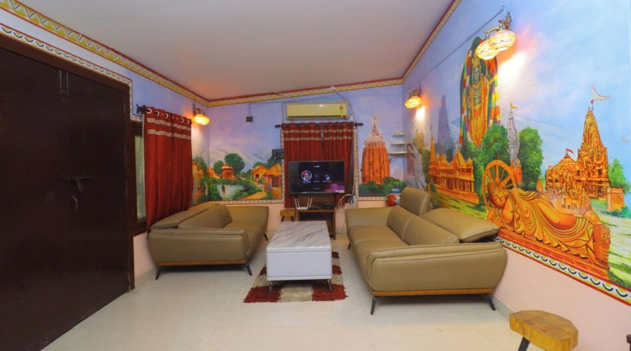 Living area, Urban Escape Farmhouse by GGH Noida, Gautam Buddha Nagar