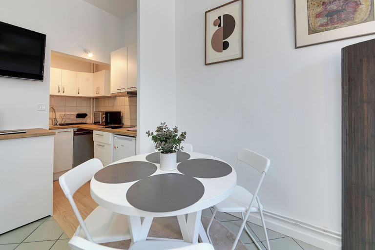 Private kitchenette 5, RentPlanet - Apartamenty Dawida, Środa Śląska