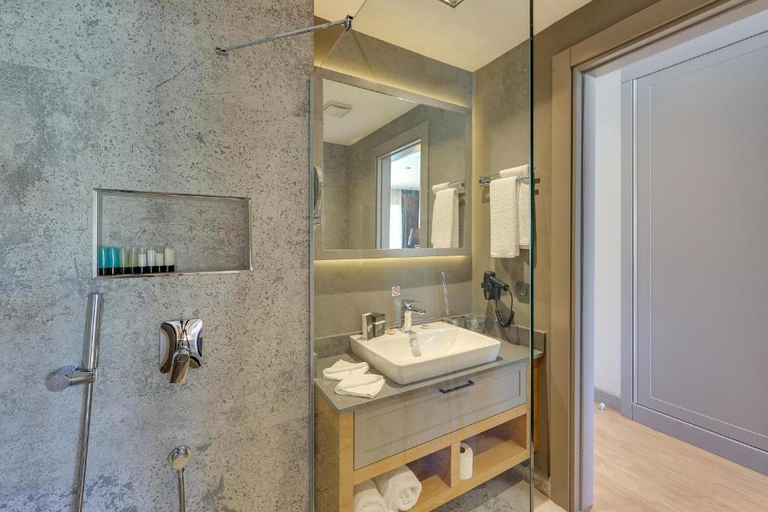 Bathroom 5, Celeste Bella Luxury Hotel & Spa, Bodrum