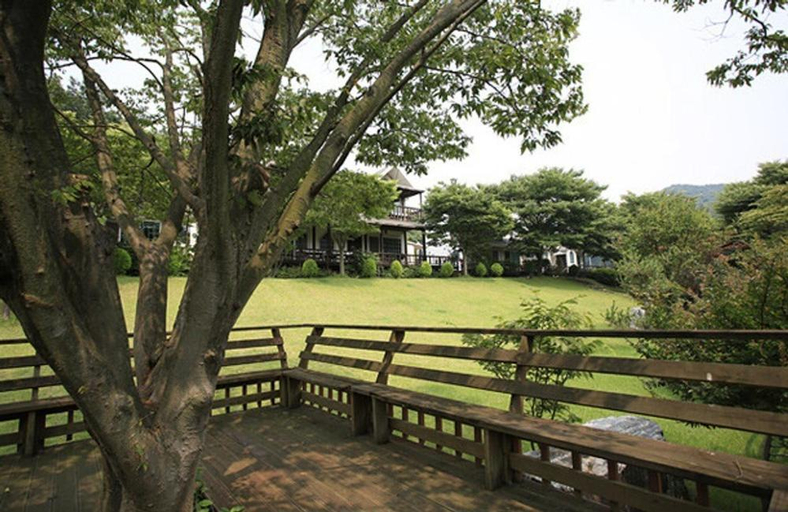 Others 5, Anmyeondo Lake Park Pension, Taean