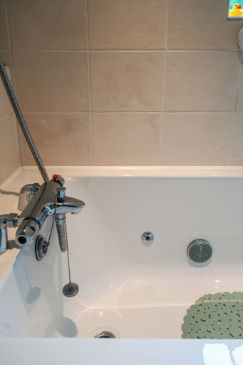 Bathroom 3, Beautiful 3 BD in Bourton-on-the-Water, Gloucestershire