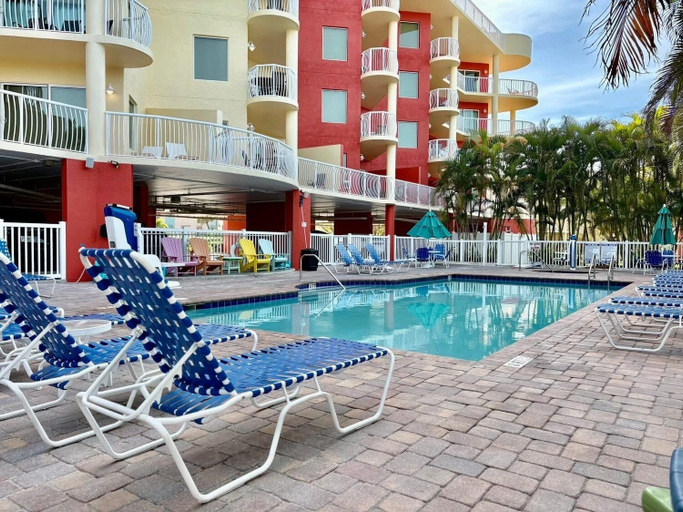 Sport & Beauty 4, Crystal Palms 207, Pinellas