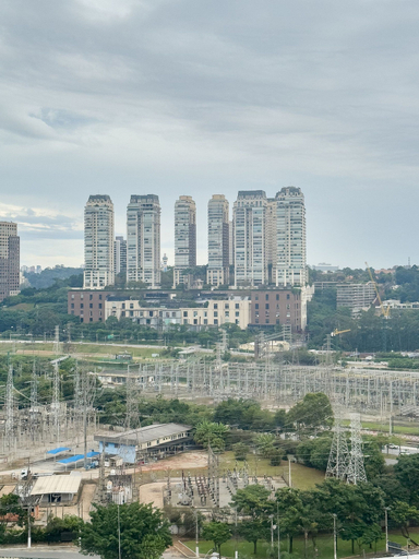 Miscellaneous 5, Studio recém-construído no coração da Vila Olímpia, São Paulo
