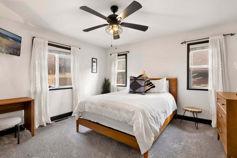 Room 3, 2614 - Cielos Nest, San Bernardino