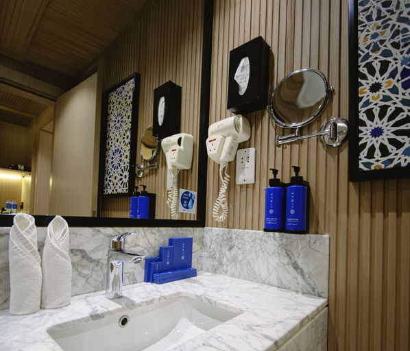 Bathroom 5, Jiwar Al Madina Hotel, Al Madinah Al Munawwarah