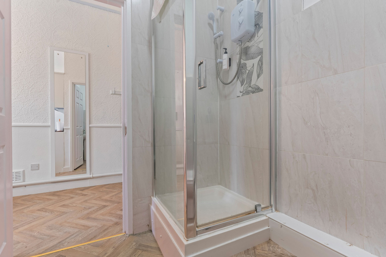 Bathroom 5, Compact Studios in Dudley, Sandwell