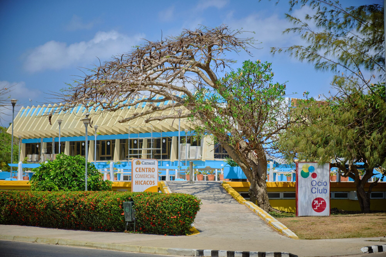 Shopping mall, La Colina con Piscina en Varadero, Cárdenas