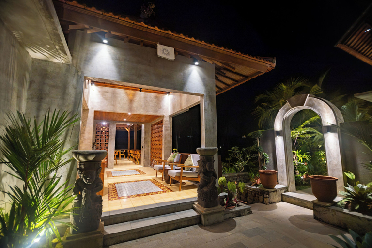 Primary image
