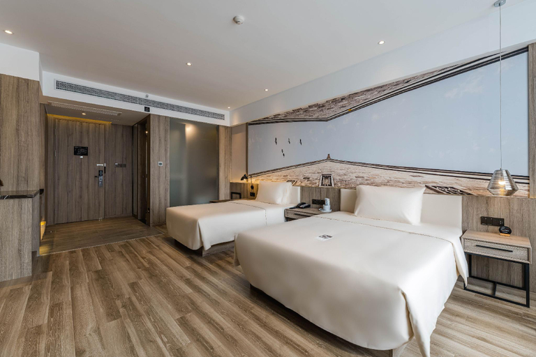 Bedroom 2, Atour Hotel Ningbo Old Bund, Ningbo
