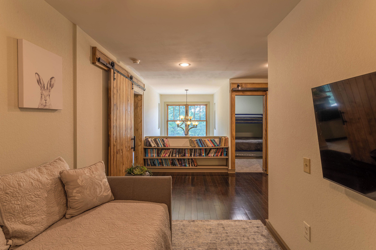 Interior 5, Misty Mountain Hop, Watauga