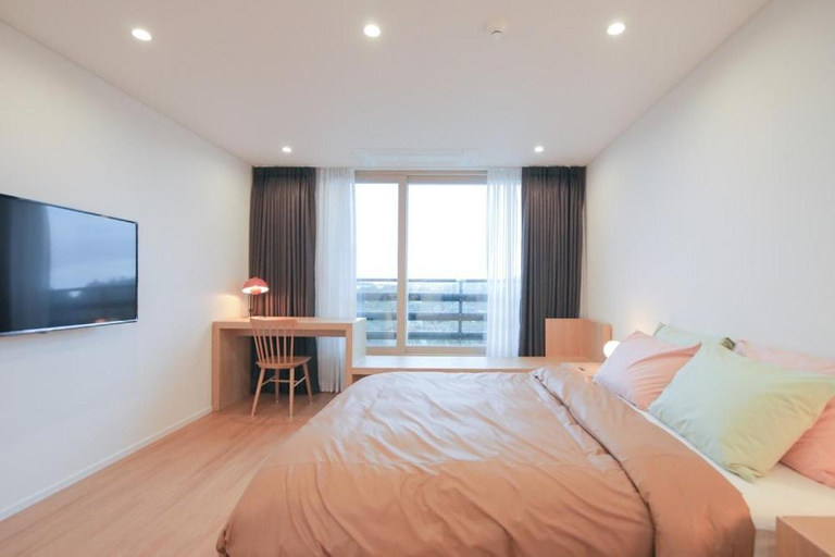 Bedroom 2, Jeju Yeonu Stay , Jeju
