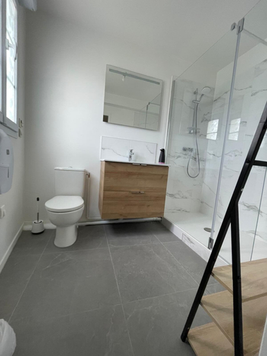 Bathroom 5, Hôtel et Chambres d'hôtes Les Mureaux - Les Chambres de la Marina, Yvelines