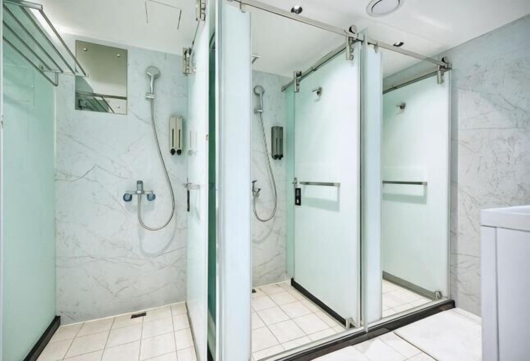 Bathroom 3, Twin Star Inn, Taipei City