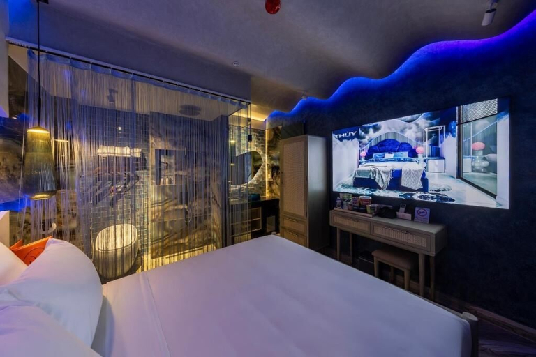 Room 2, PYNT Hotel 5, Tan Phu