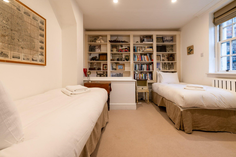 Bedroom 2, Character Cottage In Historic Hampstead, London