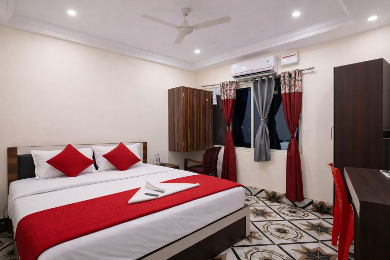 Room 2, Hotel Atrangi Waves Near Golden Beach, Puri