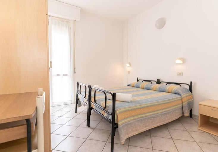 Others 3, Hotel Villa Isola, Rimini