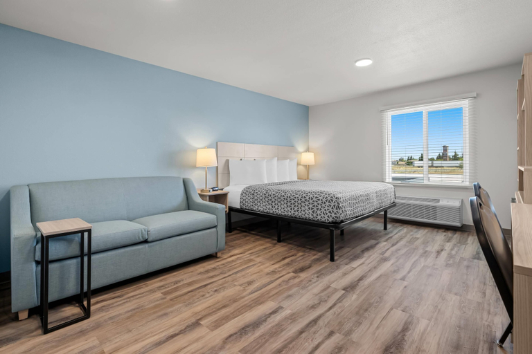 Room 4, Woodspring Suites Manteca - Stockton South, San Joaquin