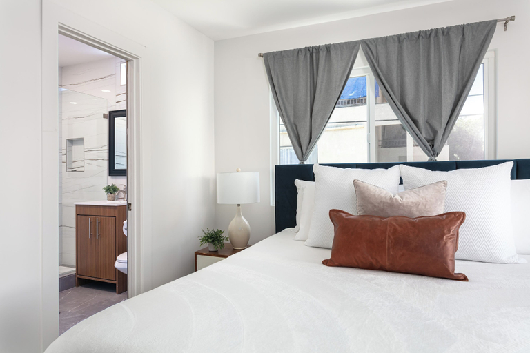 Room 2, Chic City Apt Near Americana Glendale, Los Angeles