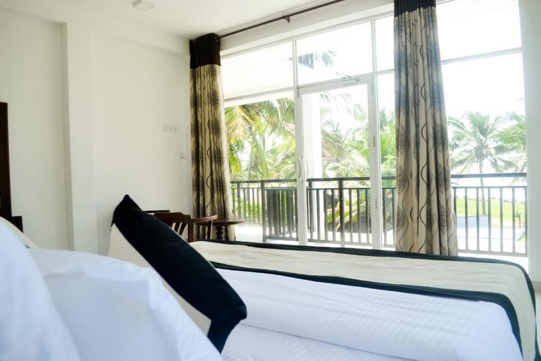 Room 2, Ocean Villa Den, Hikkaduwa