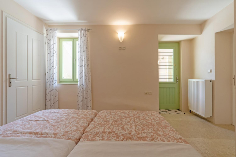 Bedroom 3, Villa Verde Petra, Crete