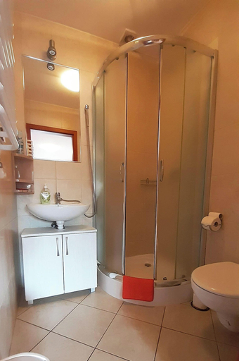 Bathroom, Dom Gościnny AgCez, Kamień