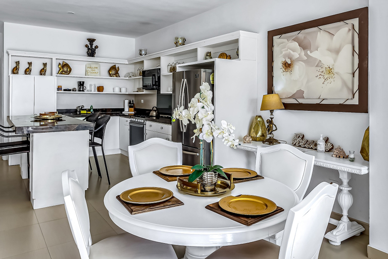 Dining 3, Dog-friendly Ocean-view Retreat With Pool Access Plus Rooftop Deck, AC, Tijuana